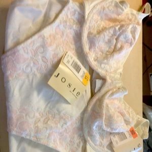 Josie by Natori - Bra and Panty Set